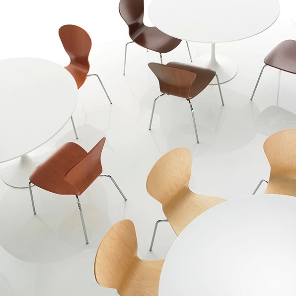 Knoll Sprite Stacking Chair