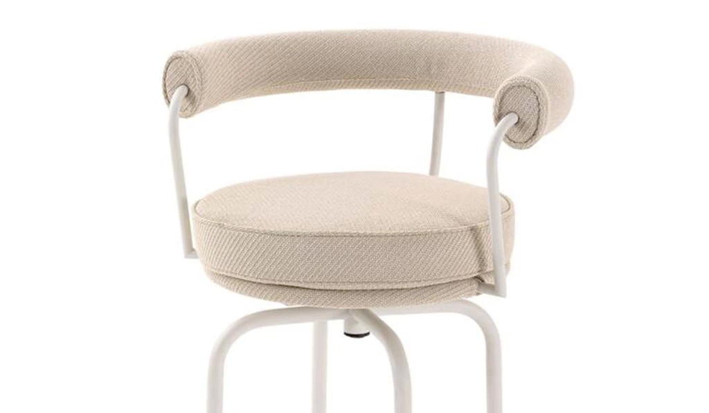 Cassina LC7 Fauteuil tournant, Outdoor